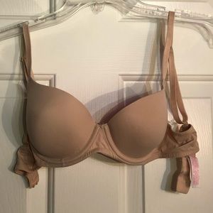 PINK VS wear everywhere lightly lined bra